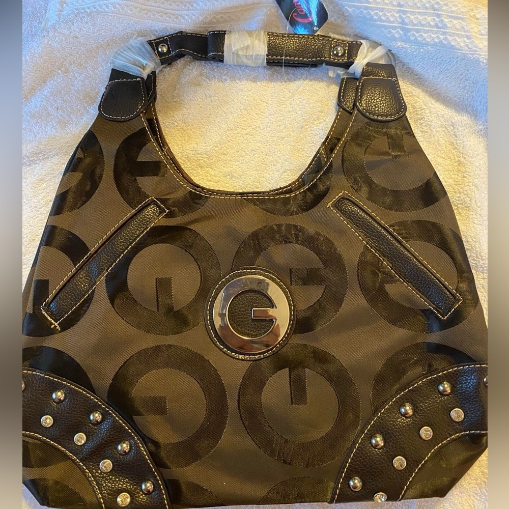 Large shoulder bag